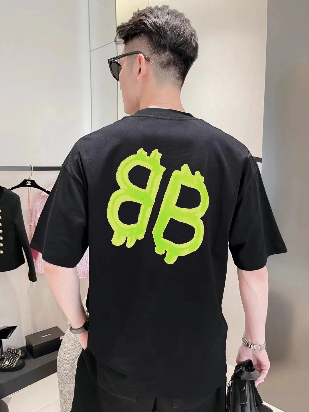 P80✨🔥 BALENCIAGA Paris lettering printed short-sleeved T-shirt, custom-woven and dyed 280g combed cotton heavyweight fabric, zero color difference in thread, perfect details, different from the current version on the market, welcome to compare, Same Style for men and women, must-sell in the picture above Color: White Black Size: 1 2 3 4